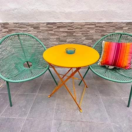 Vibes - Patio Setubal