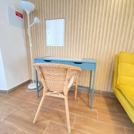 Apartment Vibes - Patio